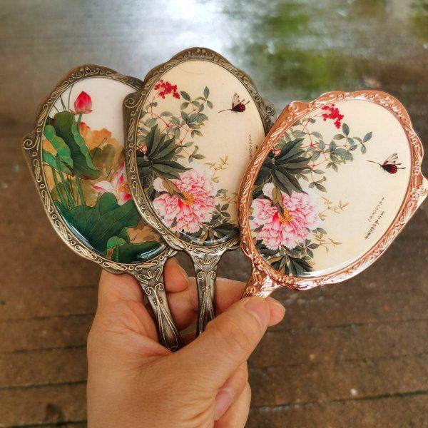 手持复古化妆镜国风舞蹈小镜子便携金属手持镜子可定制图案送礼物,家庭/个人清洁工具,随身化妆镜,淘宝优惠券,粉丝福利购,淘宝优惠卷