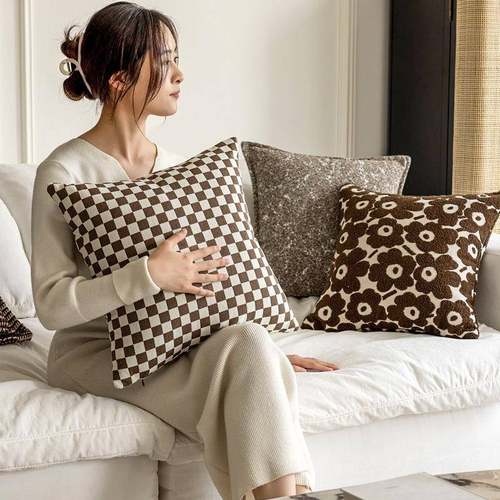 中古风法式IWU客拉沙抱枕美德棕发系靠枕床头厅靠垫飘窗靠包民宿