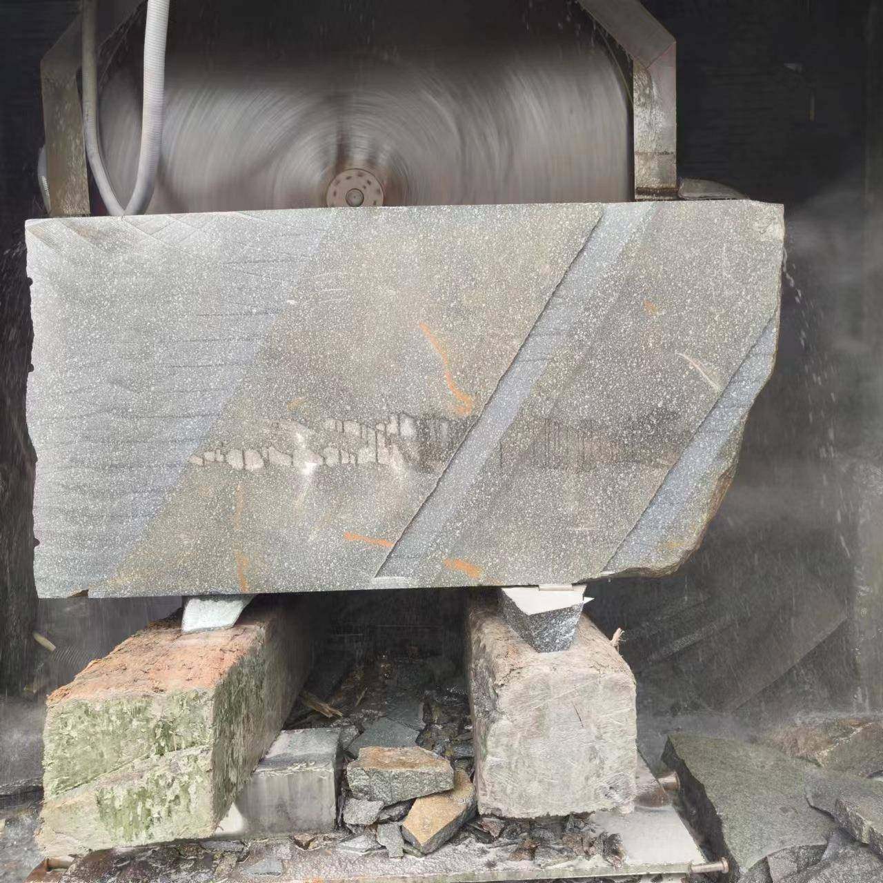 滨州青石材北大青花岗岩火水洗面光面太白面青997荔枝异形滨烧州