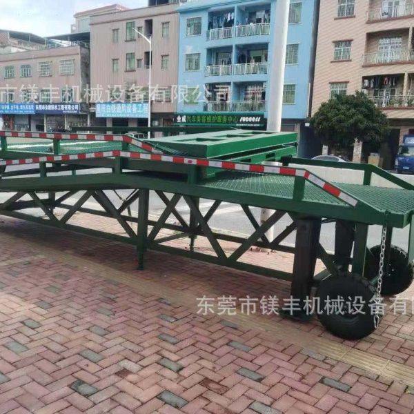 10吨分段式叉车登车桥 二节折叠式卸货平台 叉车进货柜装货坡道,搬运/仓储/物流设备,登车桥,淘宝优惠券,粉丝福利购,淘宝优惠卷