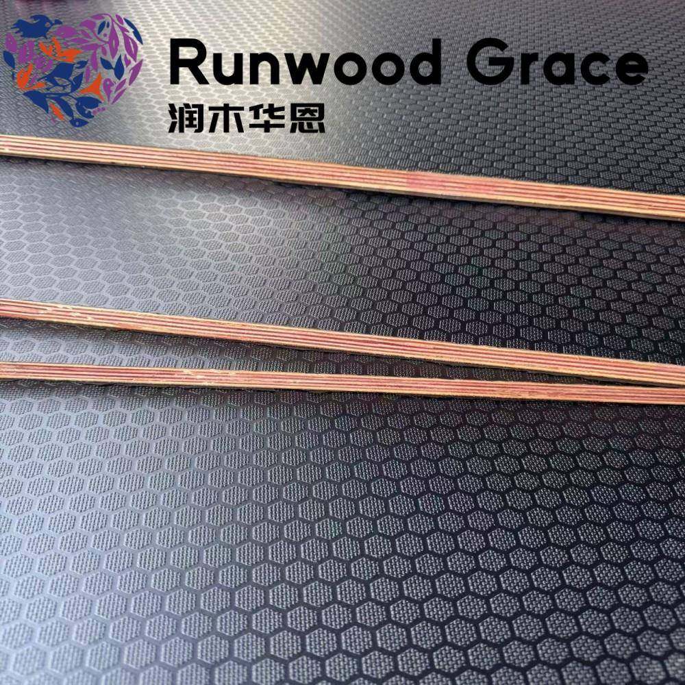 杨木防滑舞台覆膜板三胺酚醛树脂胶18mm防水桉桦多层胶合板