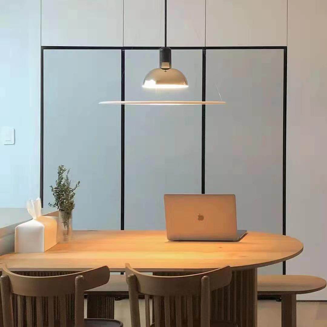 新款简约现代经典全光谱护眼书房餐厅简约飞碟吊灯意大利餐厅吊灯