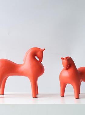 简现代抽象马摆北欧轻奢创意家居件样YGDD-011房办公约室板客厅玄