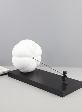 现代简约拉气球小孩人物摆件客厅卧室玄关电视柜S样板房家居装饰