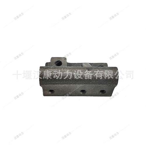 东风天龙天锦大力神发动机配件 ISDE柴油机发电机支架5294328