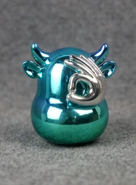 潮流艺术星际牛摆件湖水绿渐变电镀工艺品抽象艺术品