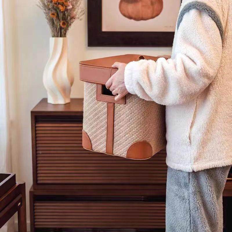 20240922收纳纳箱带盖整理收箱衣服家用黄麻手工编革织皮脏衣箱篓