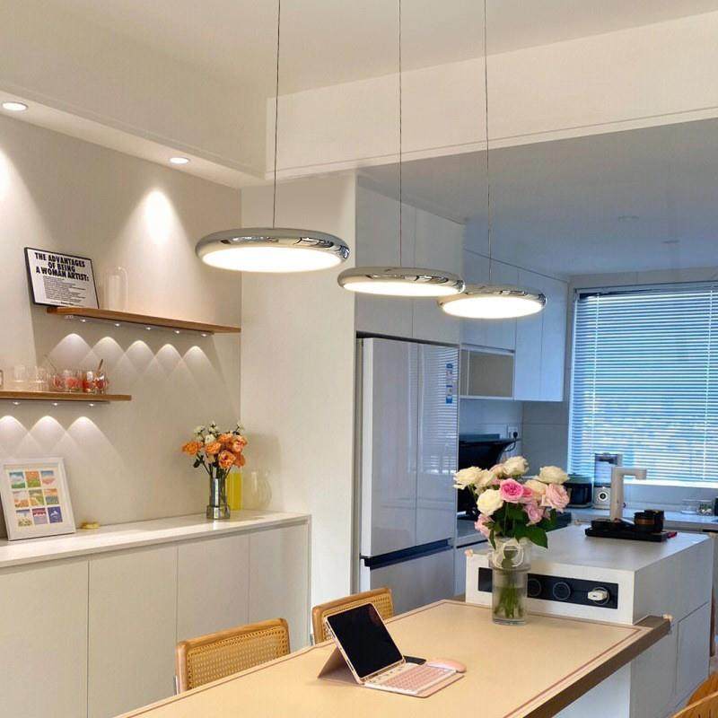 餐厅灯三头飞碟流行法式奶油风餐桌简灯眼现吊代75约创意护岛台灯,家装灯饰光源,智能吊灯,淘宝优惠券,粉丝福利购,淘宝优惠卷