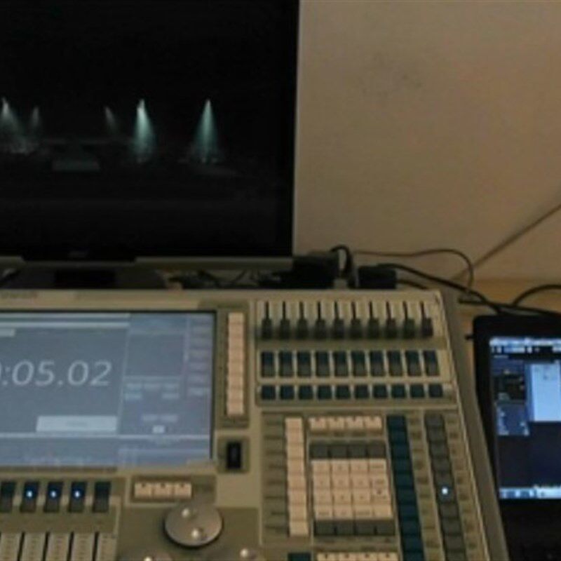 舞台灯光MIDI时间码同步音乐做灯光秀 声光同步解决方案和教程
