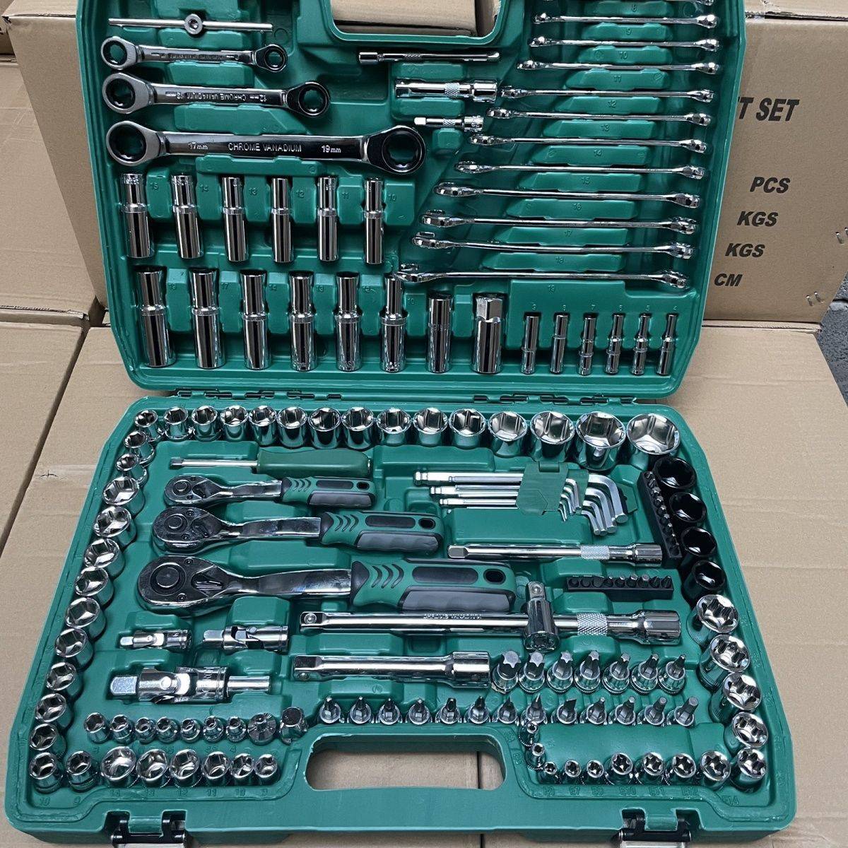 150件套汽修工具套装汽车维修组套套筒扳手组合维修修车