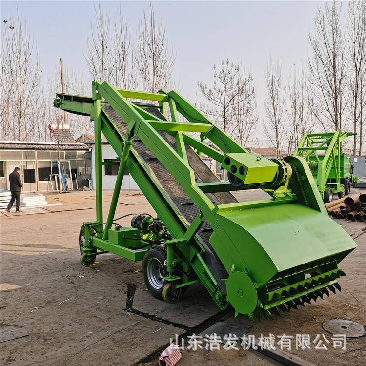 大型养殖场SAB自抓草横向行走动的牧场挖草机牛羊饲料机电动取料