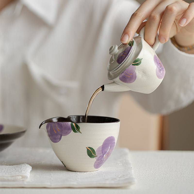 墨己粉引手绘山茶花陶瓷茶壶日式粗陶家用球孔过滤泡茶壶手执壶