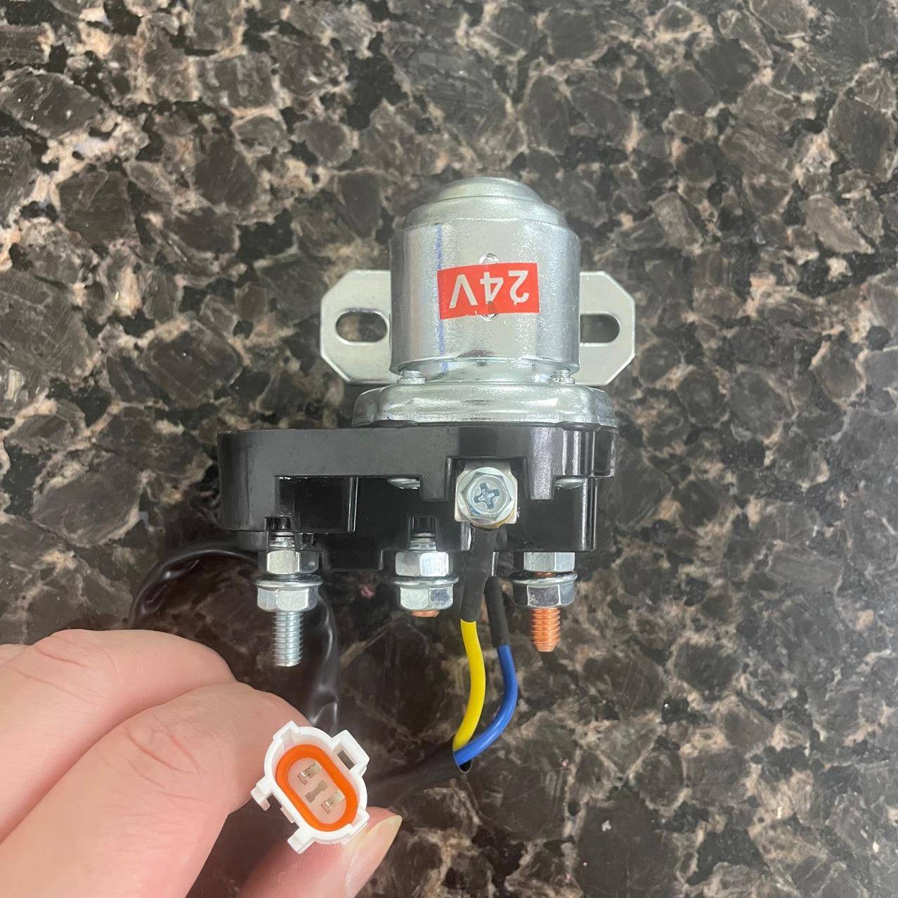 65.98814-7004起动继电器544-00007启动继电器适用斗山继电器