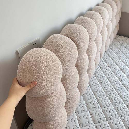 网红无2025床头床头靠垫绒榻榻米新款防撞雪球风奶油靠背软包泰迪