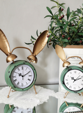 工业风loft覆古铁o艺兔耳朵座钟摆件客厅餐厅时尚休闲桌面时钟陈