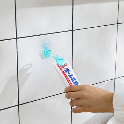 透明挂勾吸盘挂夹家用牙膏洗面奶收纳夹子挂勾式壁挂式收纳架2个