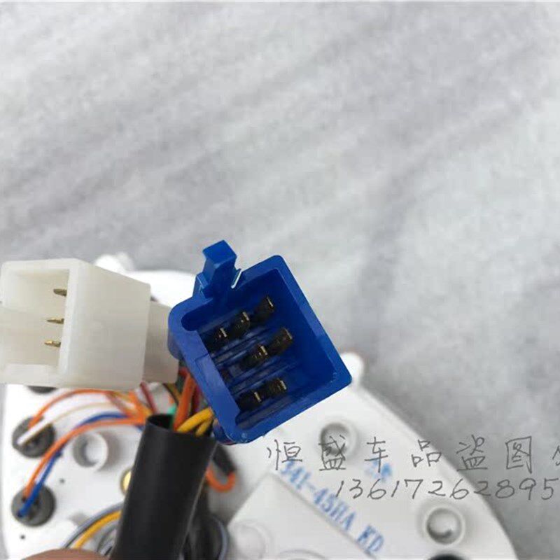 适用豪爵铃木畅迪FW110仪表总成里程表码表速度表油表档位表咪表
