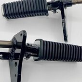 E前左右搁脚脚踏板脚蹬胶前脚踏 适用美式 太子GZ125HS悦酷GZ150