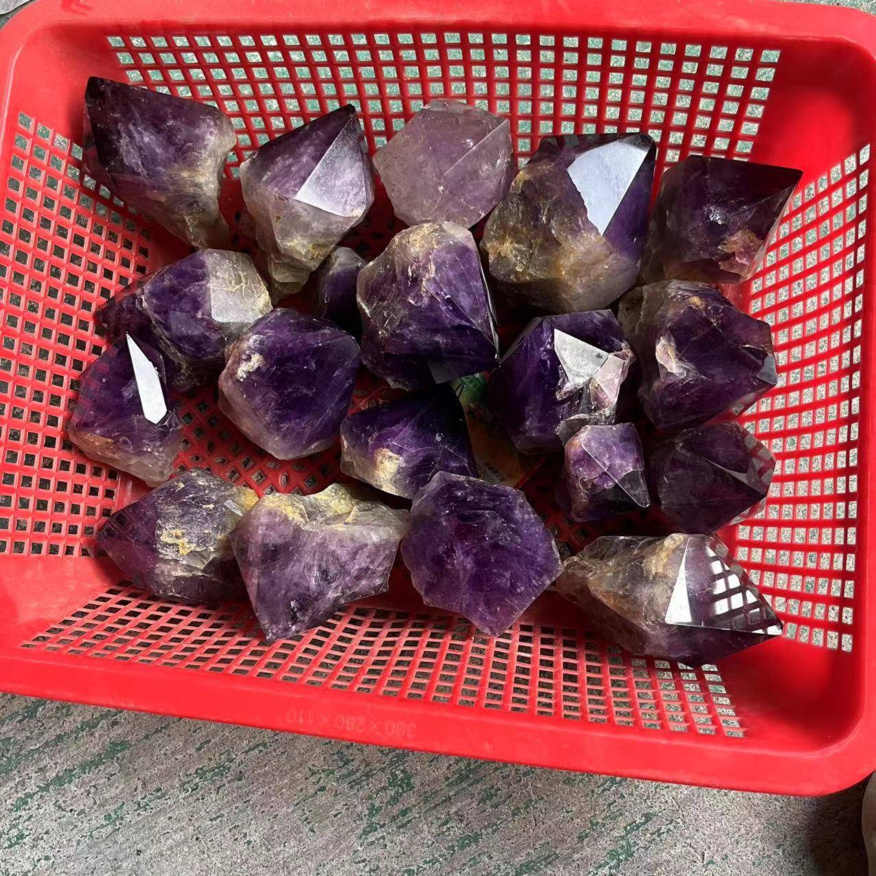 天然巴西紫水晶原石打磨六棱柱塔水晶塔摆件水晶原矿摆件工艺品