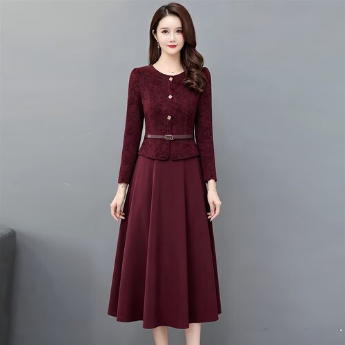 假两件蕾丝拼结连衣裙女2026年秋红色喜庆女装礼服裙中长款A字裙