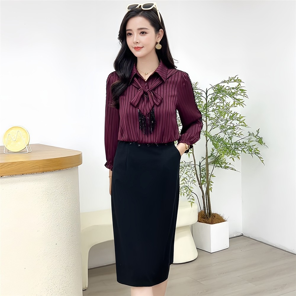 时尚优雅拼接条纹连衣裙女2026年秋季修身气质淑女遮肉中长款裙子