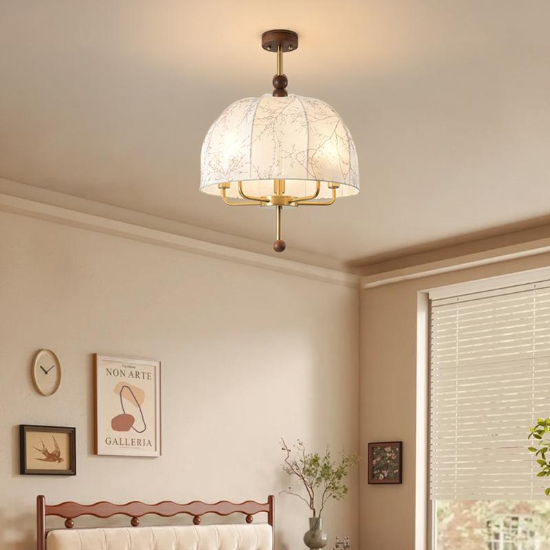 2025年新款法式复古风餐厅灯卧室灯主卧吊灯设计师中古餐桌吧台灯