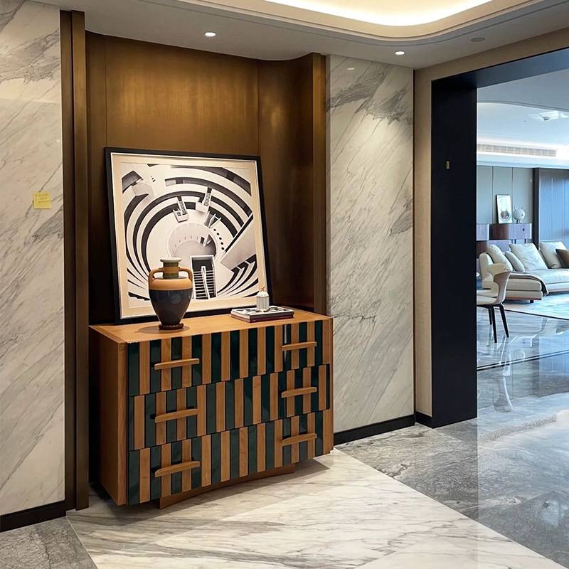 意式轻奢感餐边柜中古风拼色实木储物柜设计师客厅极简玄关柜