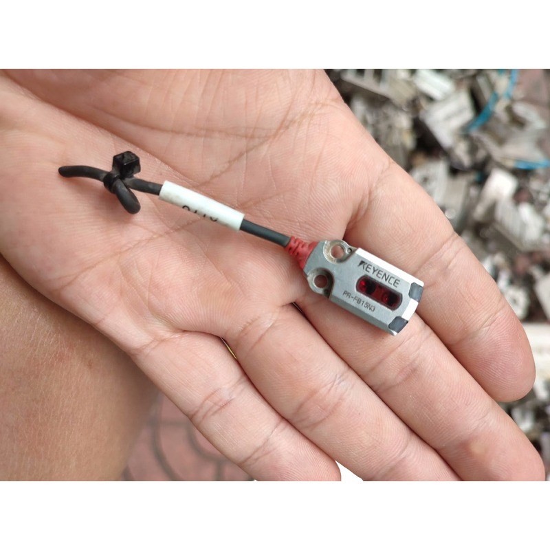 基恩士反射光电:PR-FB15N3。