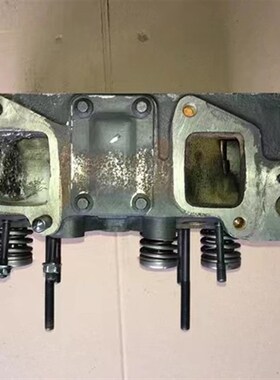 6135发动机缸盖 上柴SC32H1210柴油机