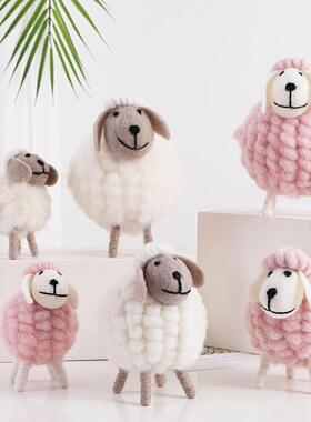 可爱羊ins毛毡羊绵羊摆件创意家居卧室儿童房北欧酒柜装饰品