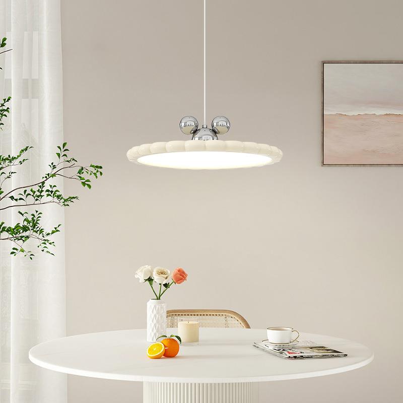 奶油风飞碟餐厅吊灯法式饭厅餐桌主灯现代简约创意家用2025年新款