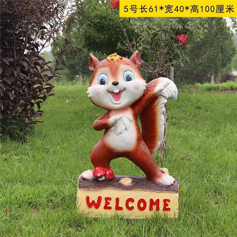 卡通松鼠玻璃钢雕塑动物