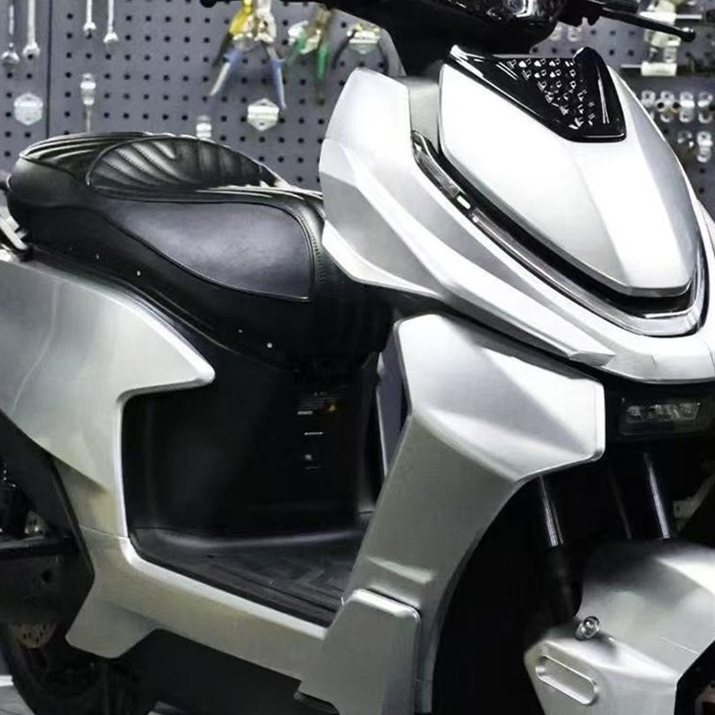 高品质ZEEHO春风极核AsE4全车机甲宽体车壳电摩全套改装烤漆电爆