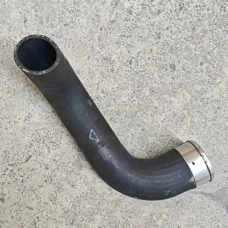 适配于吉b利20款博R瑞1.8T中冷器胶管 中冷器出水管 胶管 水管