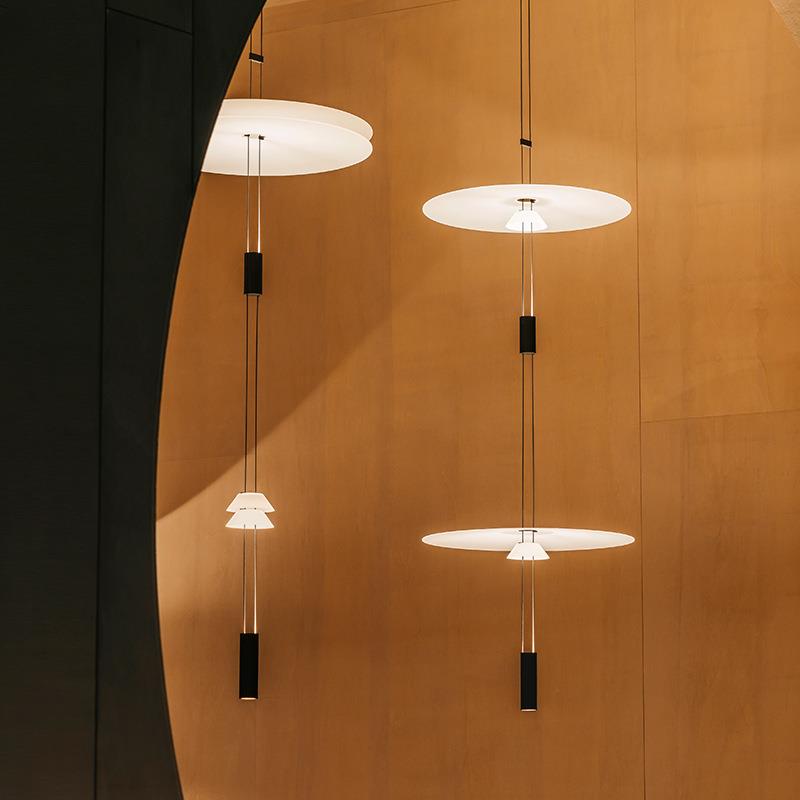 北欧创意餐厅吧台吊灯新款飞碟装饰灯设计师样板房书房卧室岛台灯