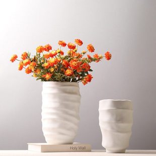 现代简约陶瓷蚕茧花瓶黑白色宽口径插花花器样板房装饰品摆件磨砂