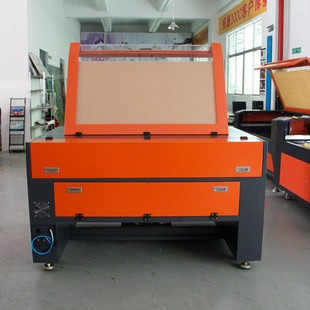 深圳激光雕刻切割机亚克力广告表面雕花镂空水晶字切割