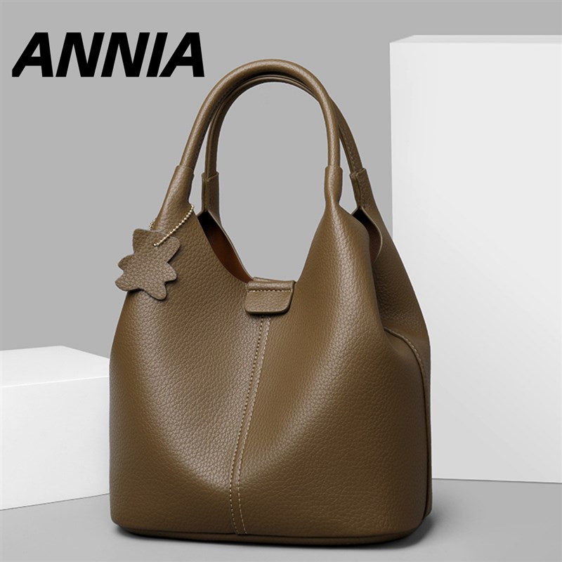 高级感小众真皮手提包女2024新款妈妈斜挎单肩小包洋气女士水桶包