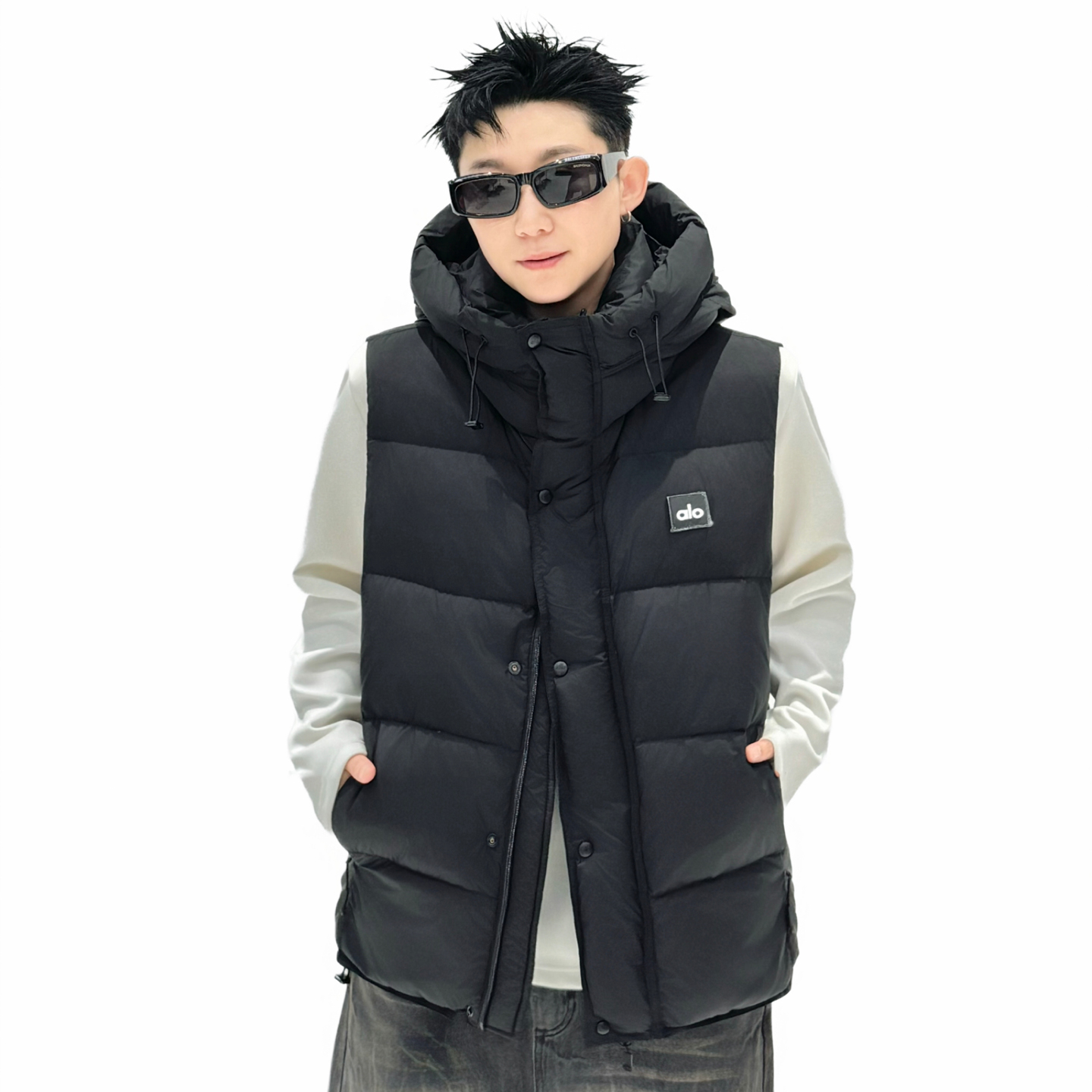 休闲简约韩版洋气连帽马甲羽绒男