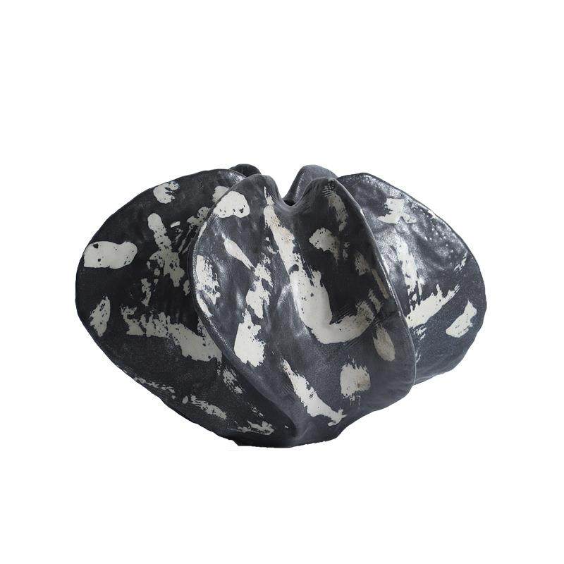 简约现代杨桃花器黑色手绘几何花瓣造型餐厅桌样板间茶几书柜摆件