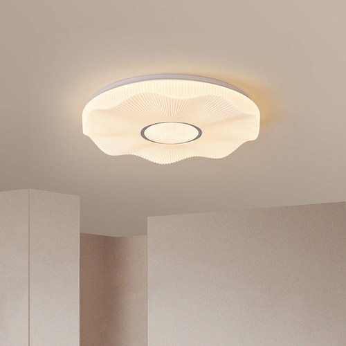 全光谱卧室灯简约现代创意v花朵吸顶灯奶油风温馨房间主灯中山灯