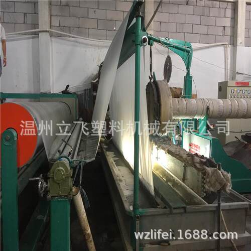 袋编作织袋 眼 水泥制作网机器LF-135/1设备 饲料化肥袋制机器设