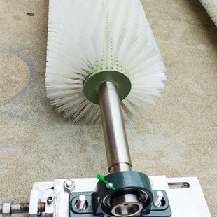 供应电动滚刷清扫器码头水泥厂输送机除尘毛刷皮带毛刷清扫器刷辊