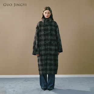 【郭宇欣同款】GUO JINGYI25秋冬新品厚款美拉德格纹牛角扣长大衣