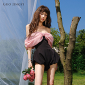 短裤 GUO JINGYI秋冬显瘦度假风粉一字肩黑灯笼蝴蝶结连体裤 女