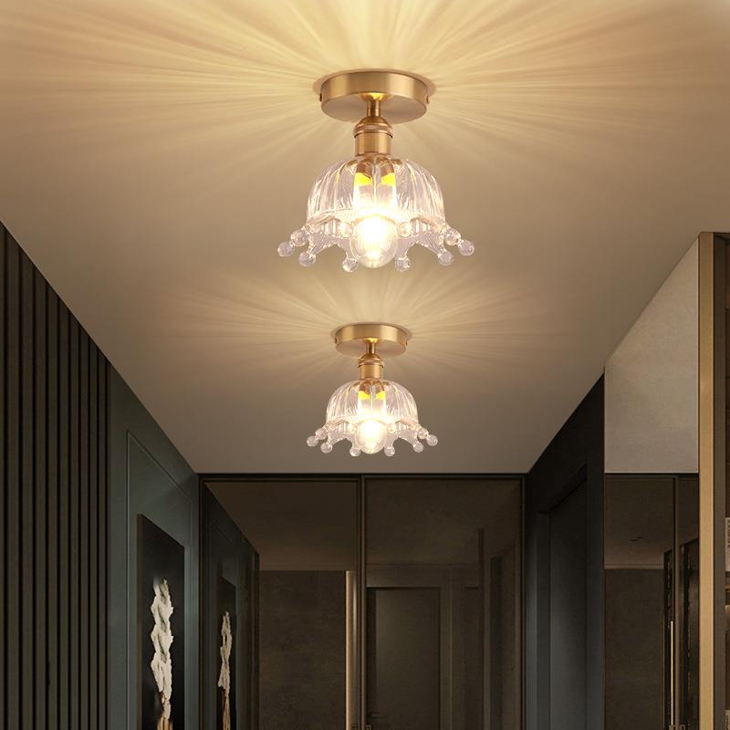 北欧黄铜玻璃吊灯简约清新公主儿童房床头过道玄关文艺皇冠吸顶灯