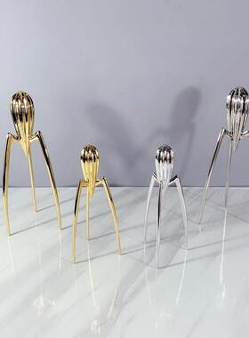 现代简约银色章鱼外星人榨汁器摆件样板房餐厅厨房客厅软装饰品