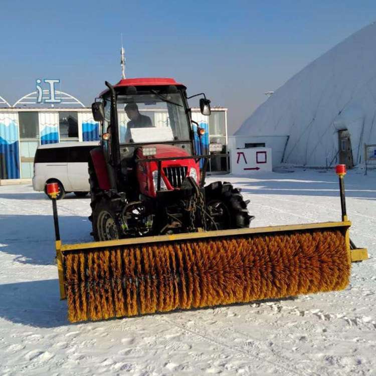 鼎东道路自走式清雪机滚刷式扫雪机清理积雪除雪设备