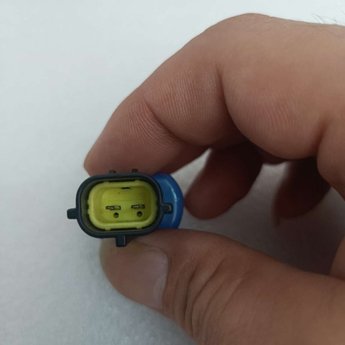 现代挖掘机配件通用原装发电机电阻插头300U蓝色