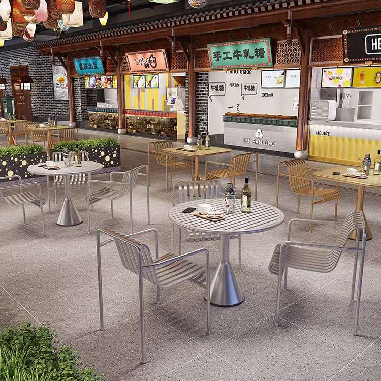 户外铁艺桌椅组合别墅庭院露天小圆桌餐厅奶茶店室外轻奢餐桌椅